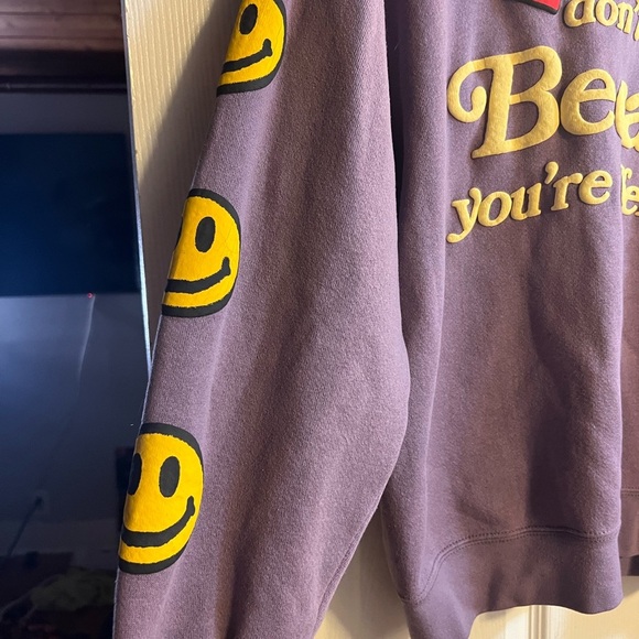 Sweatshirt - Picture 2 of 3